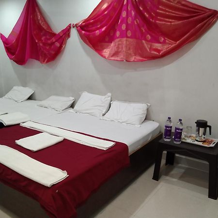Butterflyi Guest House - Near Kashi Vishwanath Temple - Booking Will Be Confirmed After Advance Only Varanasi Exterior photo